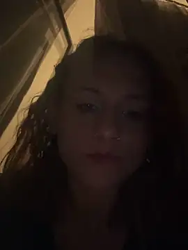 Bellaa25 online show from April 20, 2026, 7:59 pm