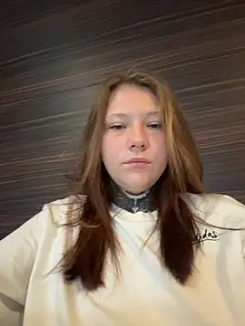 FionaMurr online show from February 14, 2026, 5:04 am