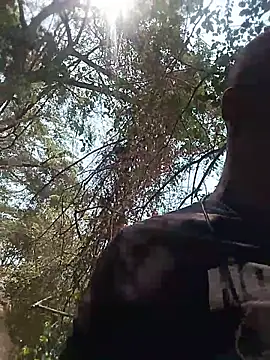 Andreskelly online show from April 22, 2026, 6:42 pm