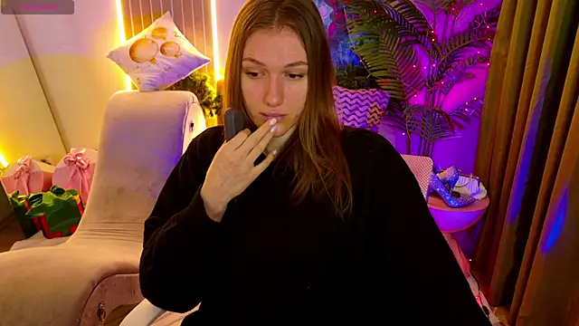 Snapshot of CarolainGilbert chatting on January 6, 2026, 5:22 am CarolainGilbert online show from January 6, 2026, 5:22 am