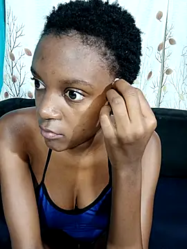 PetiteDoll 06 online show from February 19, 2026, 5:09 pm