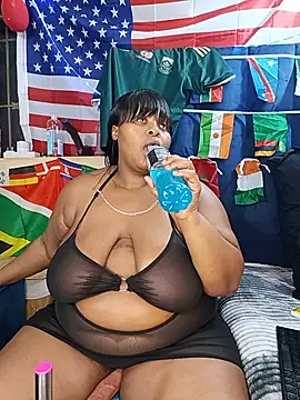 Snapshot of ChoklitBerryXX chatting on June 26, 2026, 8:24 pm ChoklitBerryXX online show from June 26, 2026, 8:24 pm
