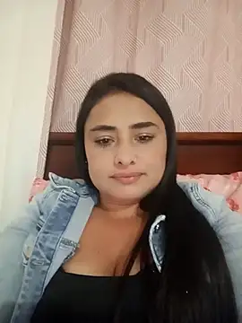 sara nina online show from December 17, 2025, 2:28 am