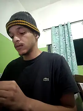 Annnyxvinni online show from December 15, 2025, 6:17 am