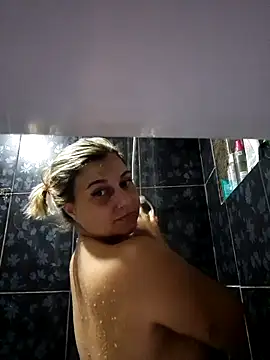 Snapshot of loiragostosa69 chatting on April 23, 2026, 8:22 pm loiragostosa69 online show from April 23, 2026, 8:22 pm