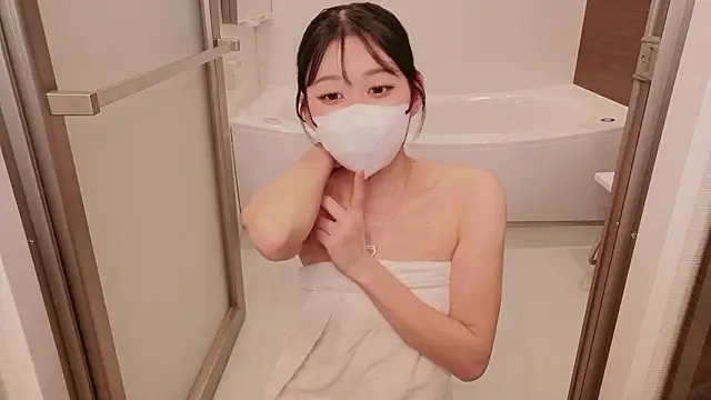 Ms-KARINA online show from February 12, 2026, 6:19 am