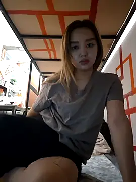 SherrylShaw online show from January 18, 2026, 10:24 pm