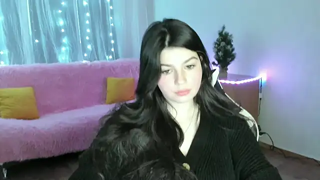 KisaModel online show from February 12, 2026, 1:33 am