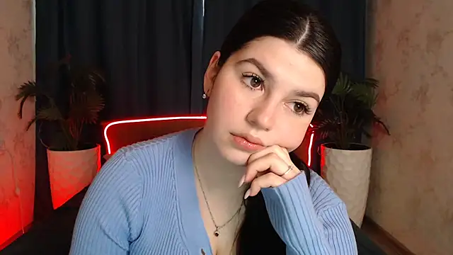 KisaModel online show from April 9, 2026, 1:05 am