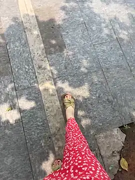 qwe522522 online show from April 19, 2026, 3:50 am