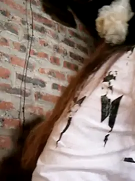 yana-zz online show from December 15, 2025, 3:44 am