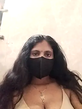 kanika05 online show from April 16, 2026, 3:35 pm