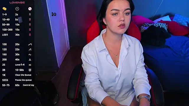 Sofia Fisher online show from December 19, 2025, 7:37 am