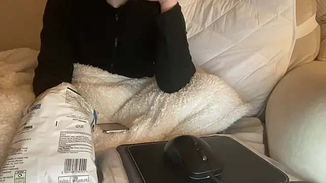 ijustturned18today online show from January 13, 2026, 5:18 pm