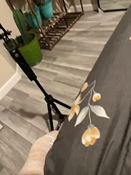 kissmyarch online show from December 16, 2025, 11:21 pm