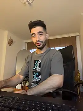 Snapshot of _YOURHERO chatting on February 14, 2026, 10:50 pm YOURHERO online show from February 14, 2026, 10:50 pm