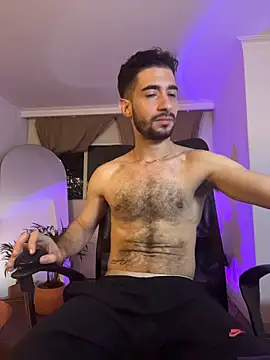 Snapshot of _YOURHERO chatting on February 22, 2026, 12:34 am YOURHERO online show from February 22, 2026, 12:34 am