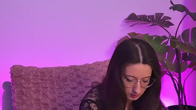 TheaMalekoo online show from April 16, 2026, 6:58 am