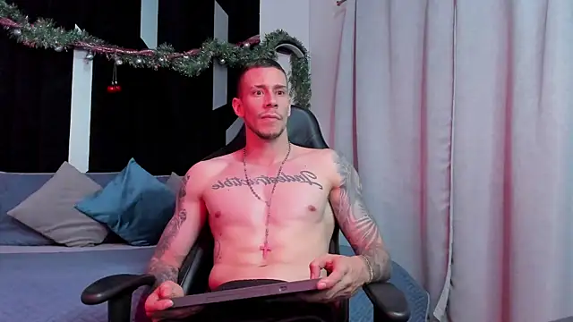 J king   online show from December 16, 2025, 8:36 pm