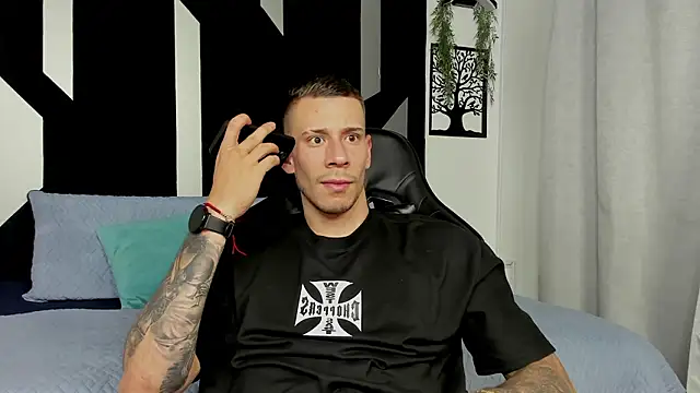 J king   online show from February 5, 2026, 10:58 pm