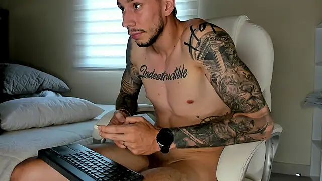 J king   online show from May 19, 2026, 2:56 pm