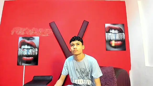 HORNY PRETTY online show from May 8, 2026, 1:49 pm
