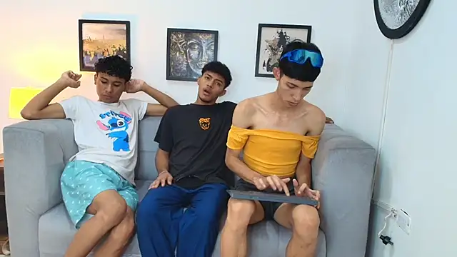 SWEET RABBIT1 online show from December 15, 2025, 7:18 pm