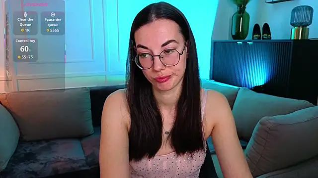 Snapshot of EmmaJacson chatting on December 17, 2025, 4:02 pm EmmaJacson online show from December 17, 2025, 4:02 pm