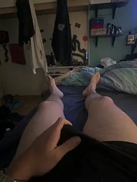 Andrebaby online show from May 20, 2026, 5:52 pm