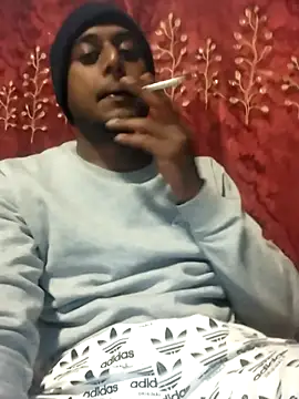 Snapshot of Mohandkim chatting on June 27, 2026, 1:43 am Mohandkim online show from June 27, 2026, 1:43 am