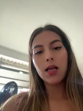 Snapshot of Valeria-escobar chatting on August 4, 2026, 11:35 am Valeria-escobar online show from August 4, 2026, 11:35 am