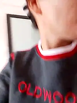 Snapshot of Cako-naka chatting on December 18, 2025, 2:17 am Cako-naka online show from December 18, 2025, 2:17 am