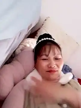 Snapshot of Cako-naka chatting on February 5, 2026, 5:45 am Cako-naka online show from February 5, 2026, 5:45 am