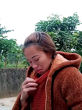 little-effy online show from January 13, 2026, 12:49 am