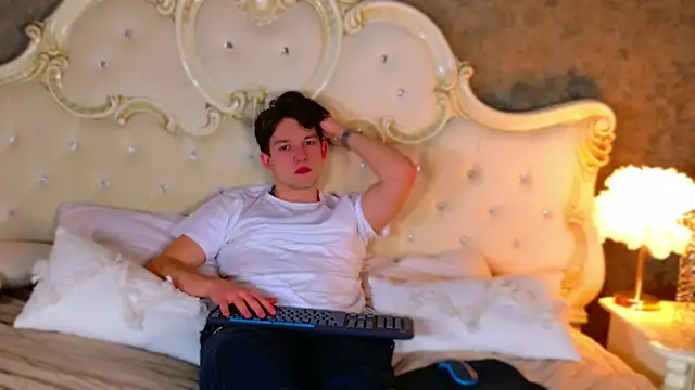 JamesRaww online show from January 13, 2026, 3:39 pm