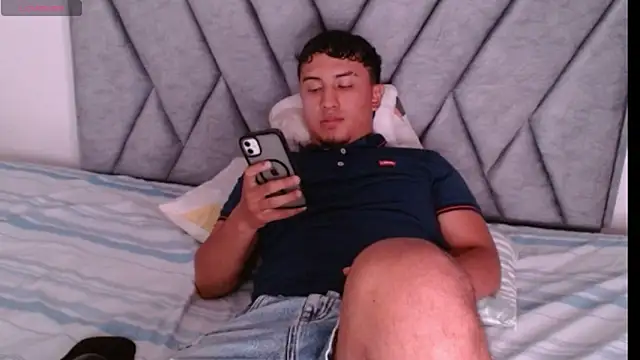 Snapshot of kyro_estrada chatting on February 27, 2026, 9:59 pm kyro estrada online show from February 27, 2026, 9:59 pm