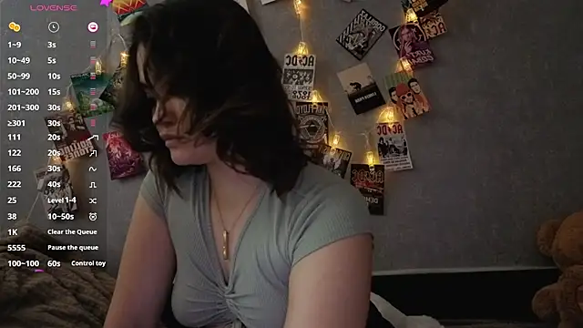 YummyTira online show from February 25, 2026, 6:12 am