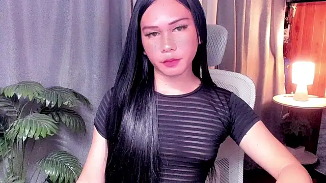 xSweet Gigi online show from April 14, 2026, 8:37 pm