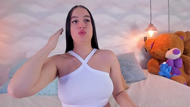 jazlin angels1 online show from January 14, 2026, 9:31 pm