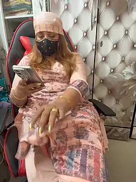 butterflyslay online show from April 11, 2026, 9:02 am