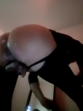 Olivassl22 online show from March 26, 2026, 9:31 pm