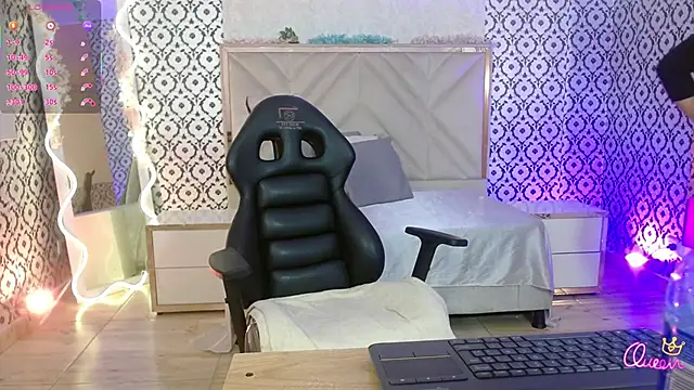 Auurora tay online show from January 13, 2026, 11:59 am