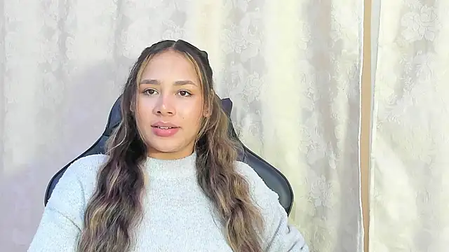 Snapshot of amber__moon_ chatting on January 13, 2026, 11:48 am amber moon online show from January 13, 2026, 11:48 am