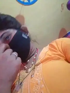 Snapshot of Aaisha_01 chatting on January 17, 2026, 11:26 am Aaisha 01 online show from January 17, 2026, 11:26 am