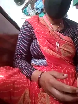 Snapshot of Aaisha_01 chatting on February 16, 2026, 8:43 am Aaisha 01 online show from February 16, 2026, 8:43 am