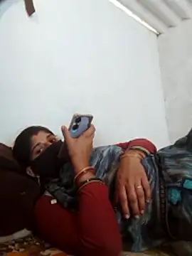 Snapshot of Aaisha_01 chatting on February 25, 2026, 10:03 am Aaisha 01 online show from February 25, 2026, 10:03 am