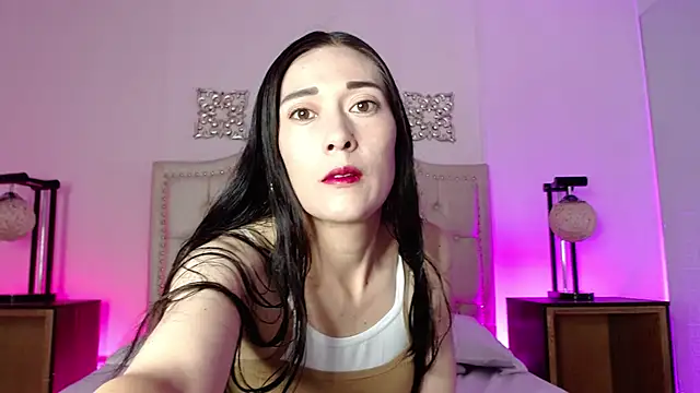 Snapshot of Vetania_Blake chatting on December 17, 2025, 11:49 am Vetania Blake online show from December 17, 2025, 11:49 am