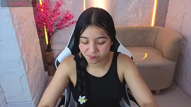 Sofi Adams Tx online show from December 19, 2025, 12:56 pm