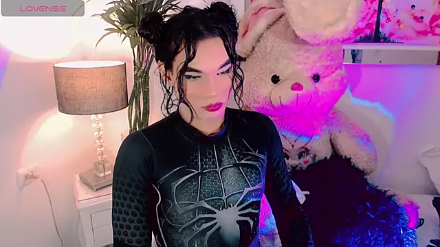 agathaferrer3 online show from December 18, 2025, 11:38 am