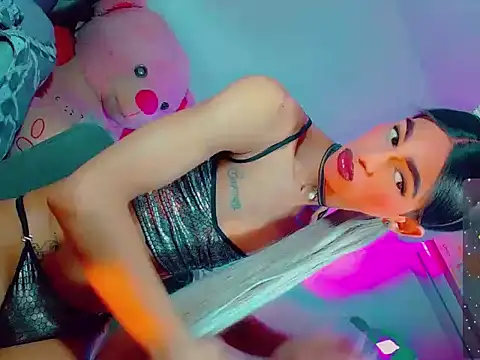 agathaferrer3 online show from March 1, 2026, 1:02 pm